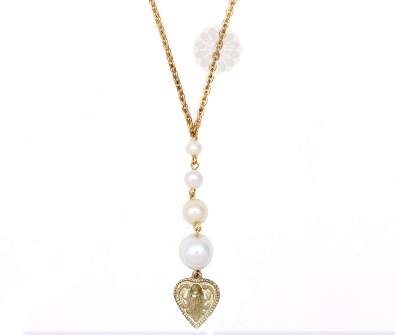 Vogue Crafts & Designs Pvt. Ltd. manufactures Fine Pearl Pendant at wholesale price.