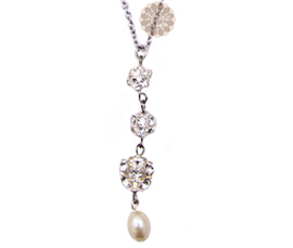Vogue Crafts and Designs Pvt. Ltd. manufactures Romantic Oval Pearl Pendant at wholesale price.