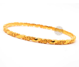 Vogue Crafts and Designs Pvt. Ltd. manufactures Grand Custodian of Beauty Bangle at wholesale price.
