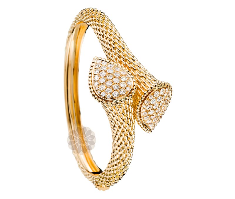Vogue Crafts & Designs Pvt. Ltd. manufactures Textured Golden Handcuff at wholesale price.