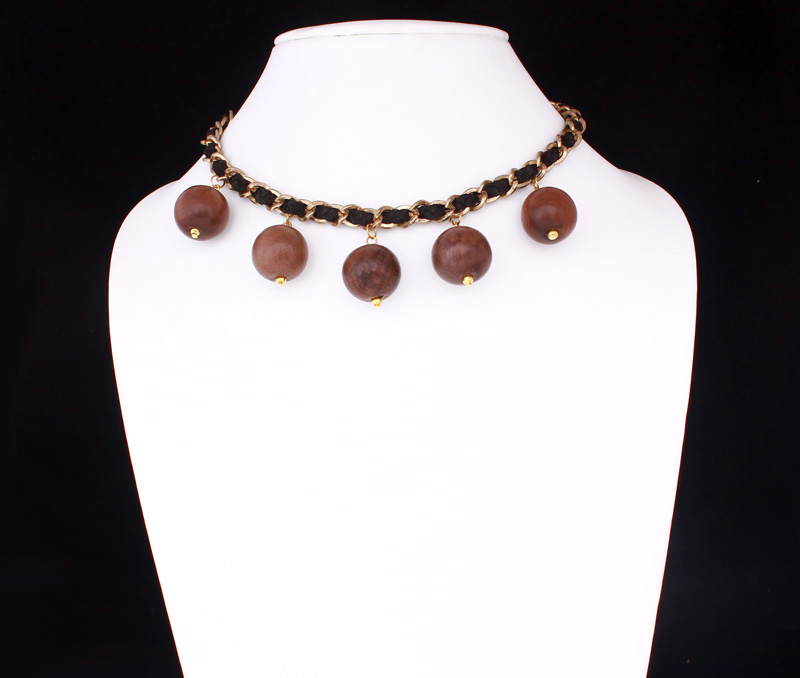 Vogue Crafts & Designs Pvt. Ltd. manufactures Chained Glass Pearls Necklace at wholesale price.