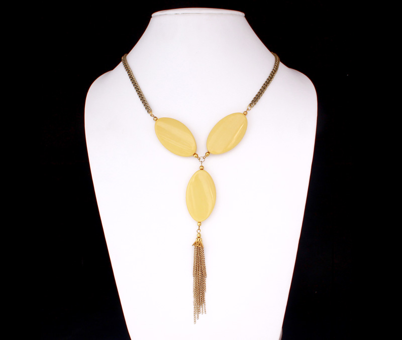 Vogue Crafts & Designs Pvt. Ltd. manufactures Flat Yellow Beads Necklace at wholesale price.
