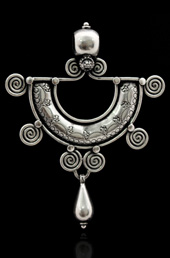 Vogue Crafts and Designs Pvt. Ltd. manufactures Tribal Silver Pendant at wholesale price.